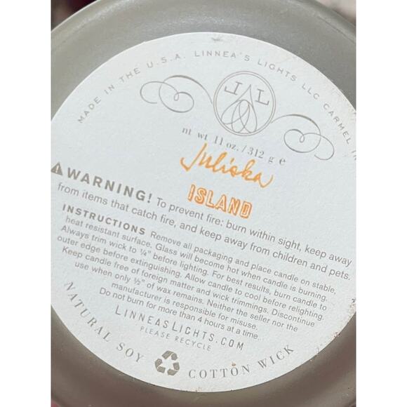 Soy candle and red vase - Picture 4 of 4